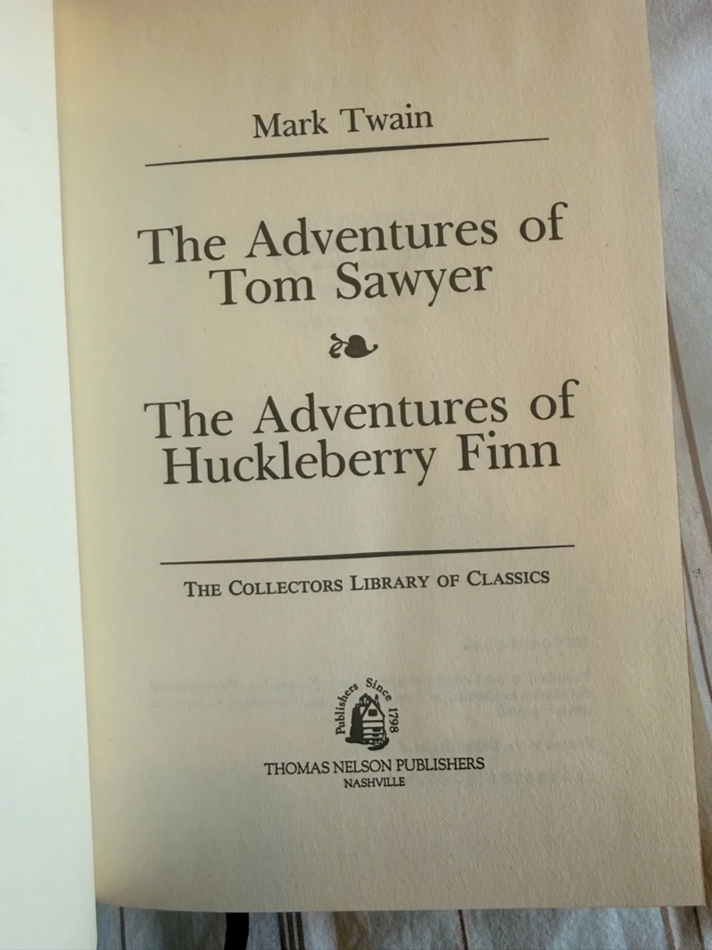 Mark Twain: Tom Sawyer & Huckleberry Finn - Collector’s Edition Leather Bound